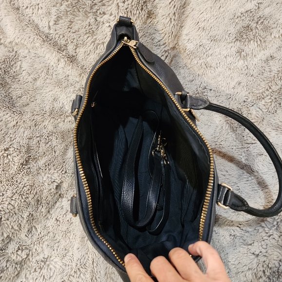 Coach purse - Picture 3 of 4